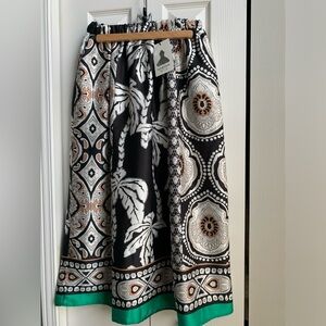 SZ M NWT Line A Moda Printed Maxi Skirt